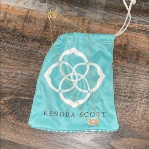 Kendra Scott Elisa Necklace in Gold & Rose Quartz